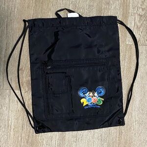 DISNEY 2005 BLACK DRAWSTRING BACKPACK